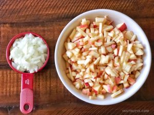 Apple Cheddar Pinwheels (Fun & Easy!)