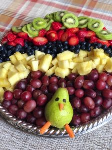 Thanksgiving Idea: Turkey Fruit Tray (fun & Easy!)