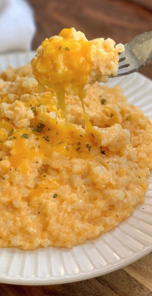 Easy Cheesy Cauliflower Rice (Yummy Low Carb Side Dish)